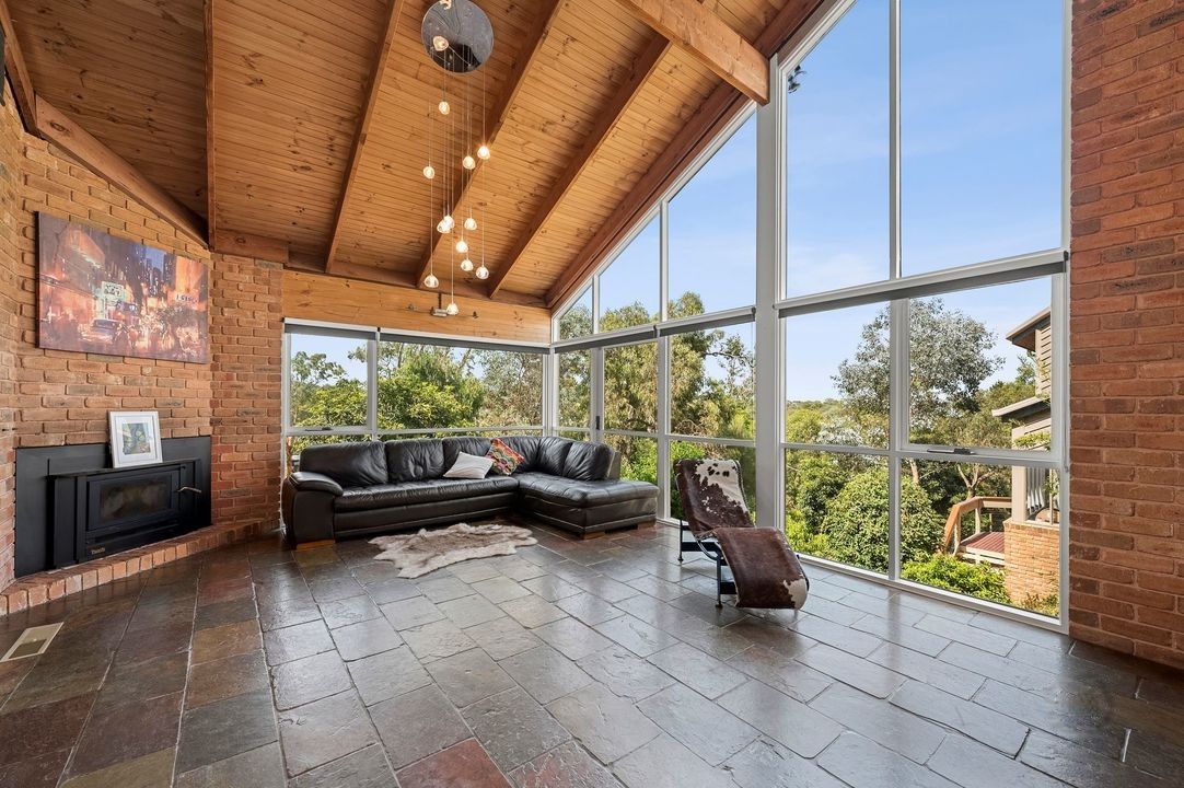 21 Piper Crescent, Eltham VIC 3095 House For Rent Domain