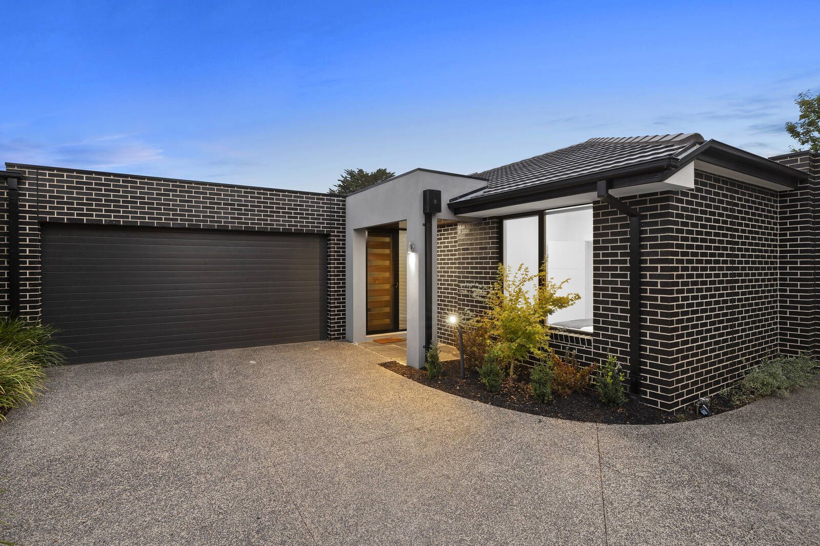 4/9 Woods Avenue, Mordialloc VIC 3195, Image 2