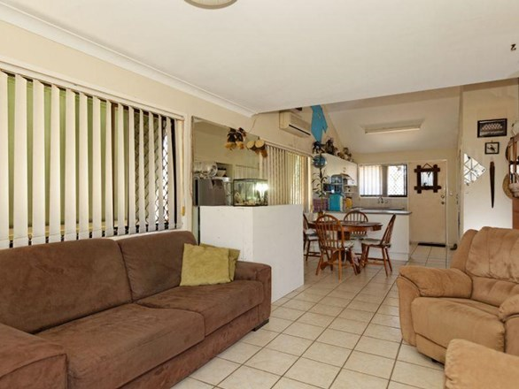 4/137 Sunshine Boulevard, Mermaid Waters QLD 4218