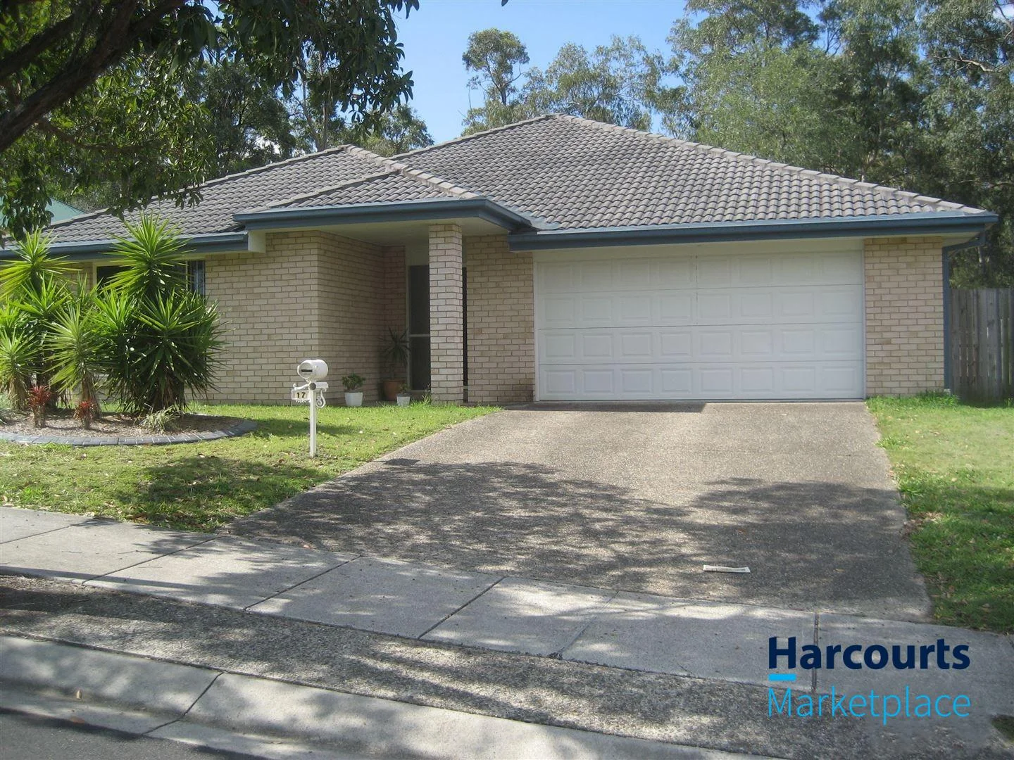 17 Emma Place, Springfield Lakes QLD 4300