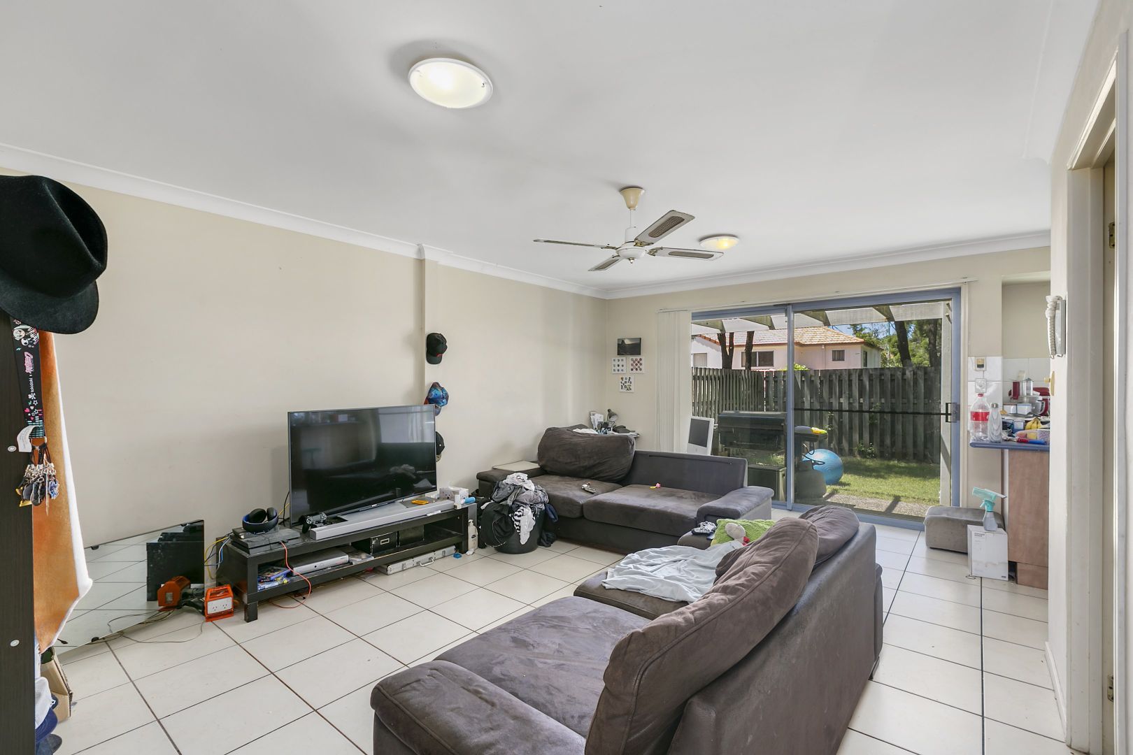 15/2 Studio Drive, Pacific Pines QLD 4211, Image 2