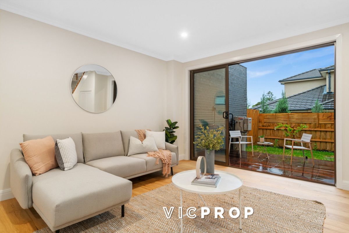 2/7 Ronald Avenue, Bulleen VIC 3105, Image 0