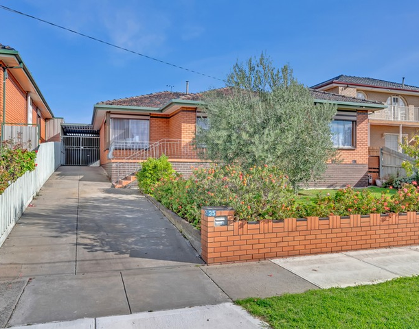 35 Kiama Drive, Lalor VIC 3075