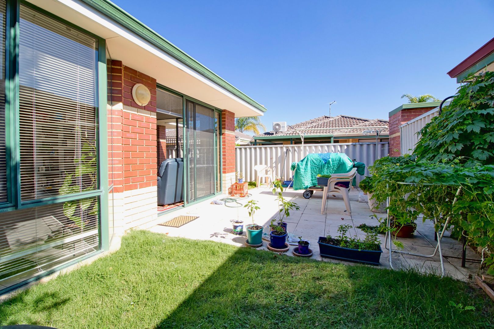 3/2 Redbud Mews, Cooloongup WA 6168, Image 2