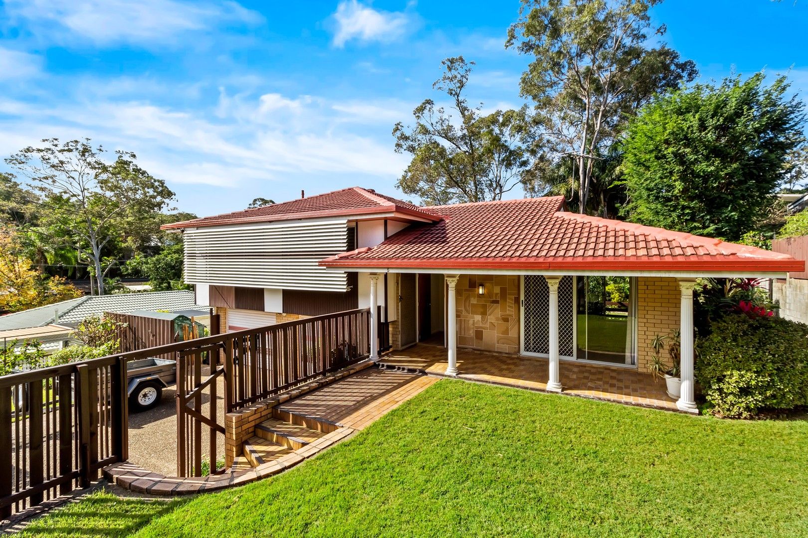 4 bedrooms House in 5 Lex Street CHAPEL HILL QLD, 4069