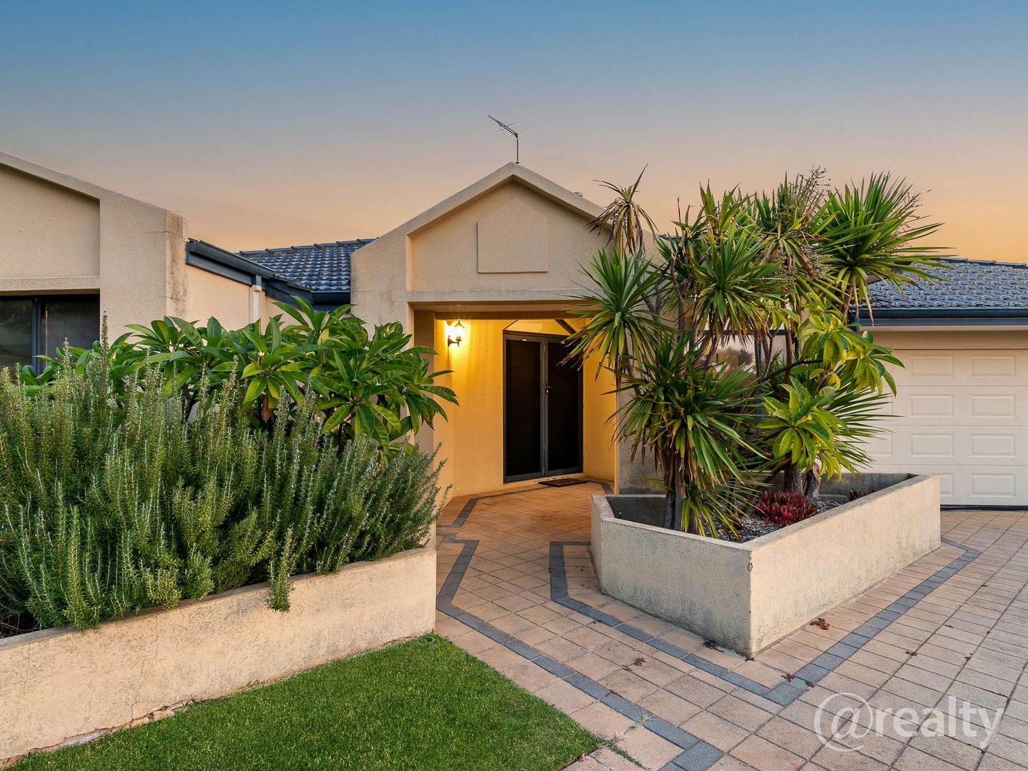 2 Cockatoo Close, Singleton WA 6175, Image 2