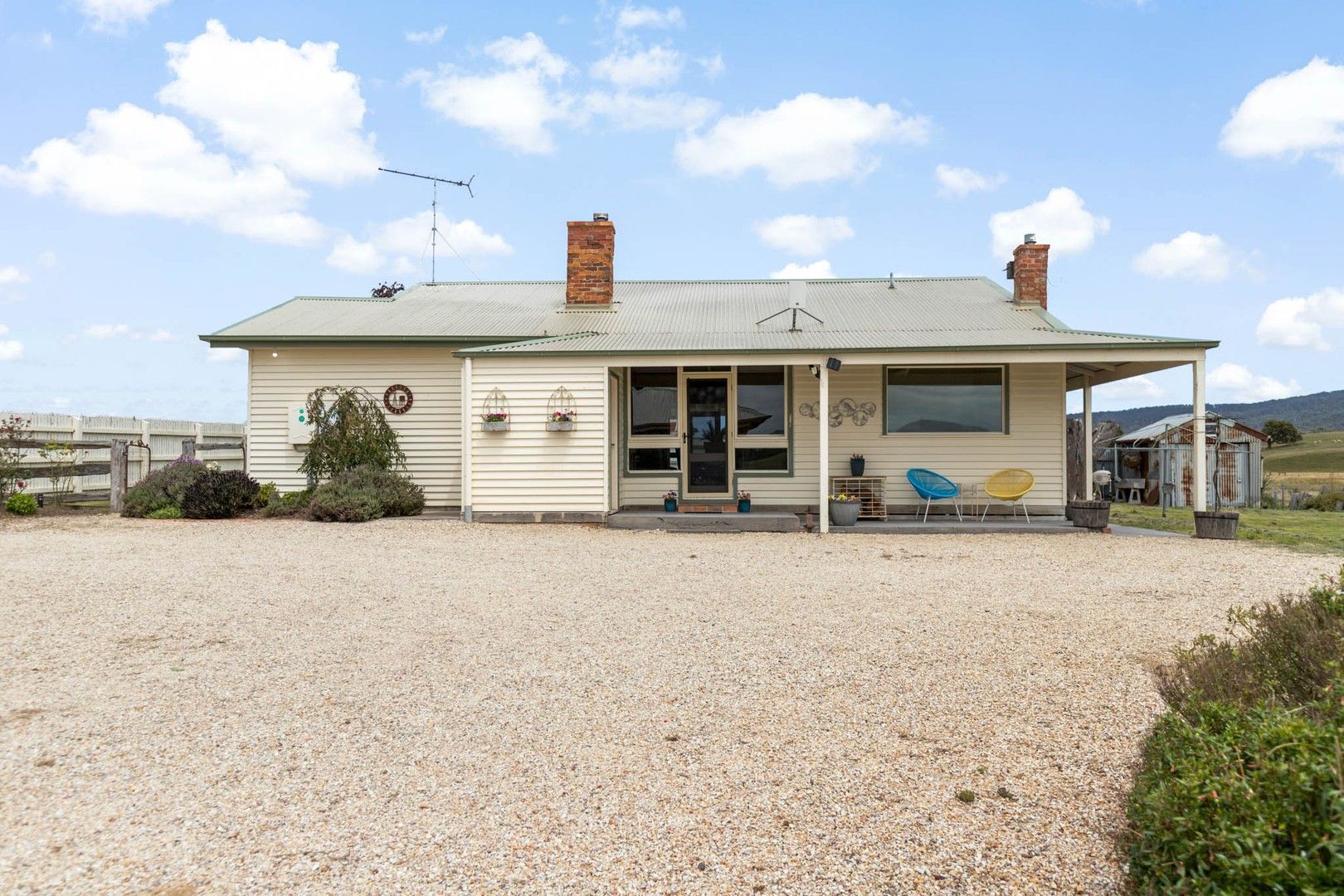 1937 Three Chain Road, Lancefield VIC 3435, Image 2