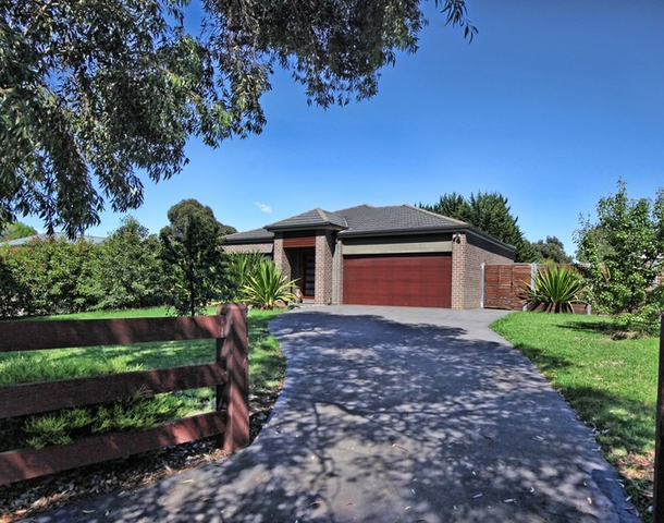 2A Rangeview Drive, Riddells Creek VIC 3431