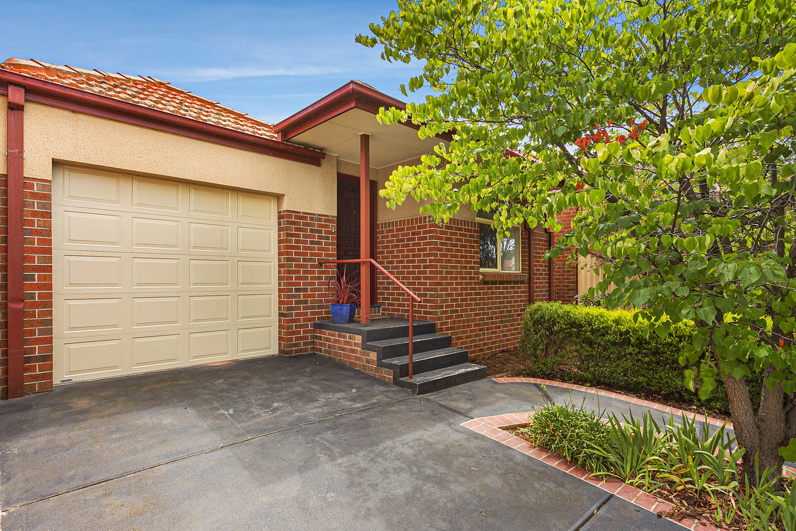 19 Raleigh Grove, Essendon North VIC 3041, Image 0