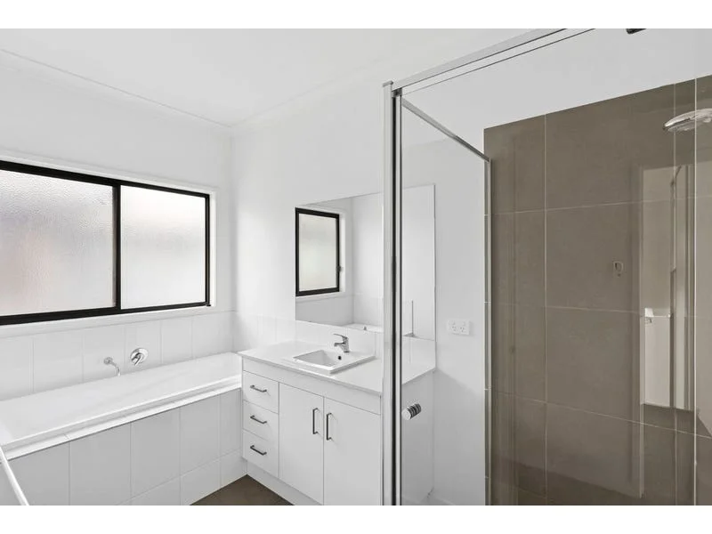 Additional image 12 of 17 Hoffman Cres Truganina, Truganina VIC 3029