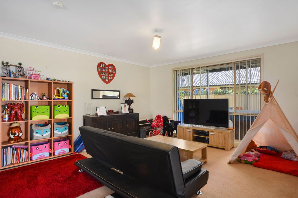 36 Carrington Park Drive, Nowra NSW 2541, Image 2