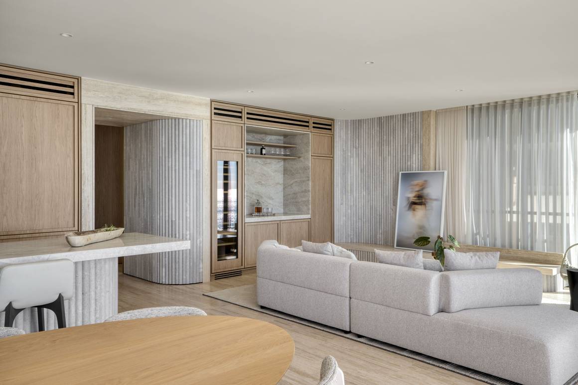 301/3513 Main Beach Parade Main Beach 4217 - Image 3