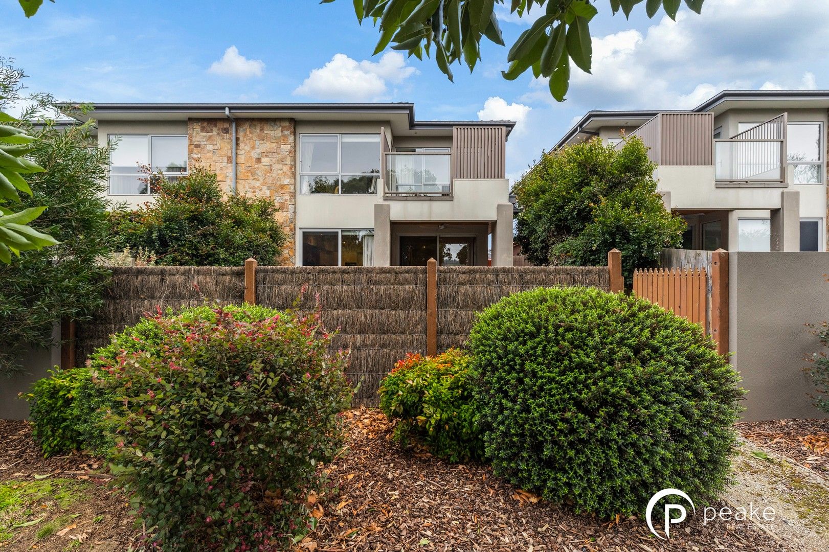 4/2 Avard Court, Berwick VIC 3806, Image 0