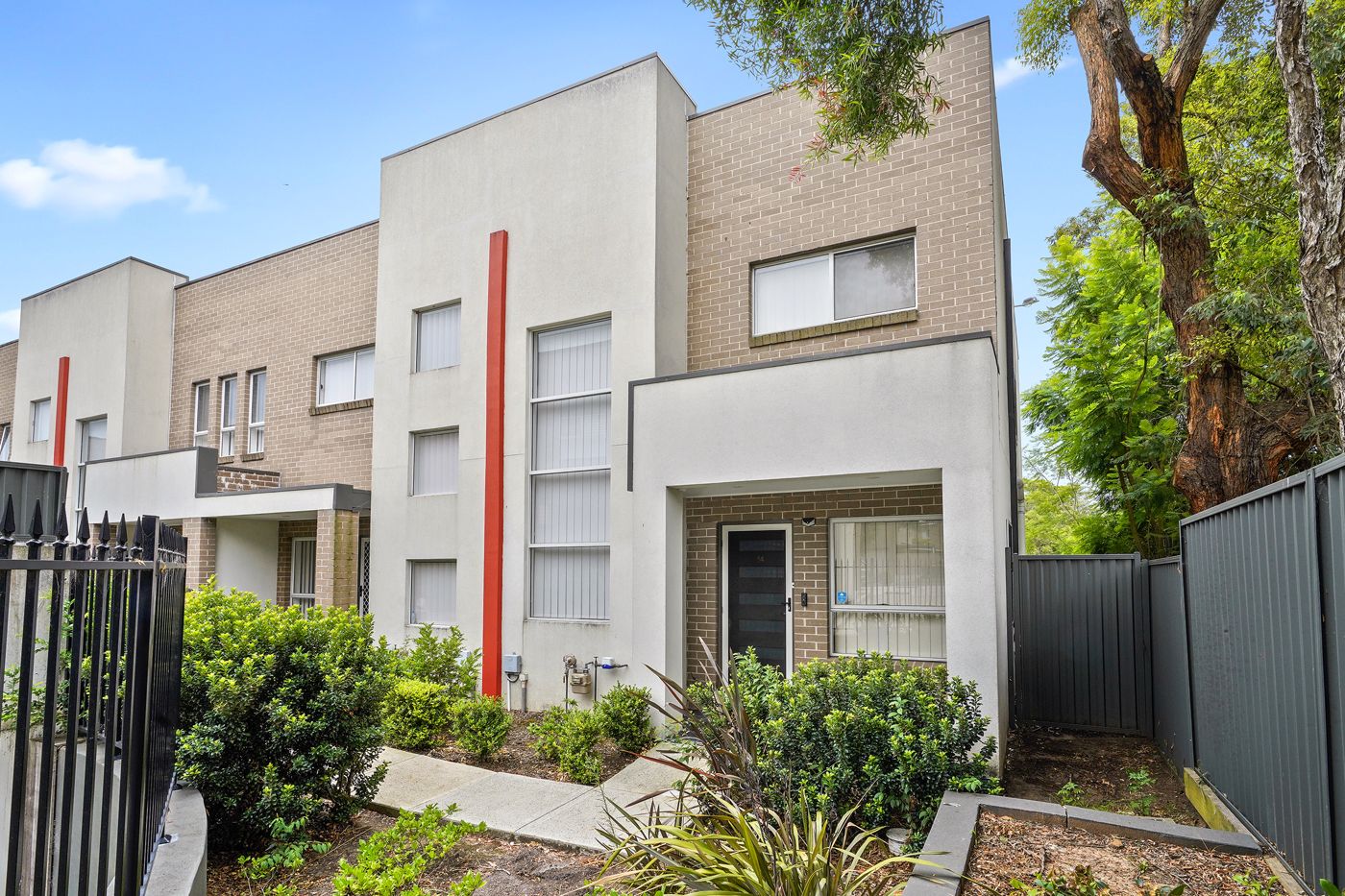 3 bedrooms Townhouse in 14/209 Memorial Avenue LIVERPOOL NSW, 2170