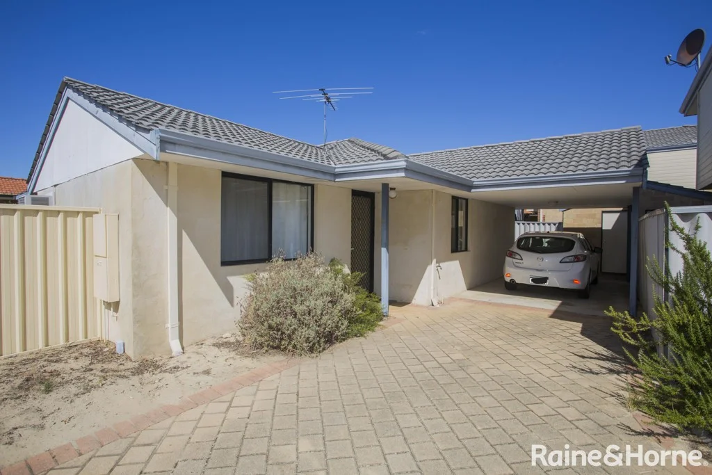 22/11 Elvire Street, Viveash WA 6056