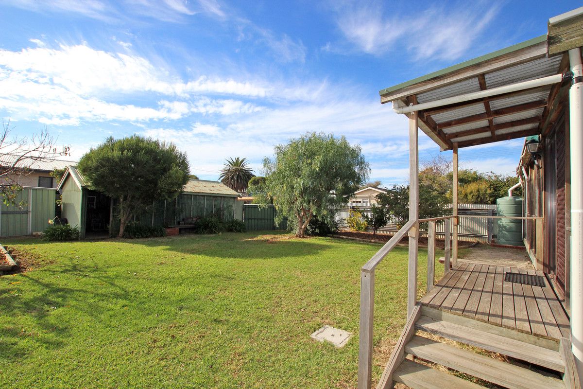 22 Coral Avenue, Port Willunga SA 5173, Image 2