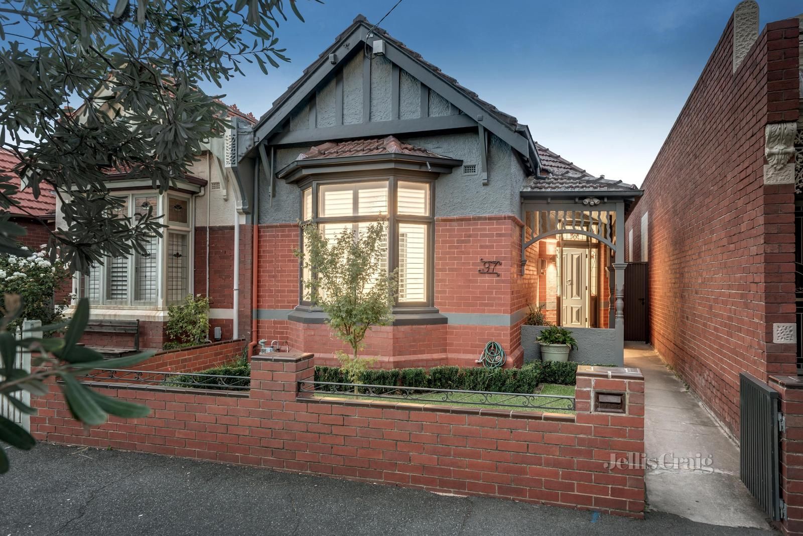 97 Wright Street, Middle Park | Property History & Address Research ...