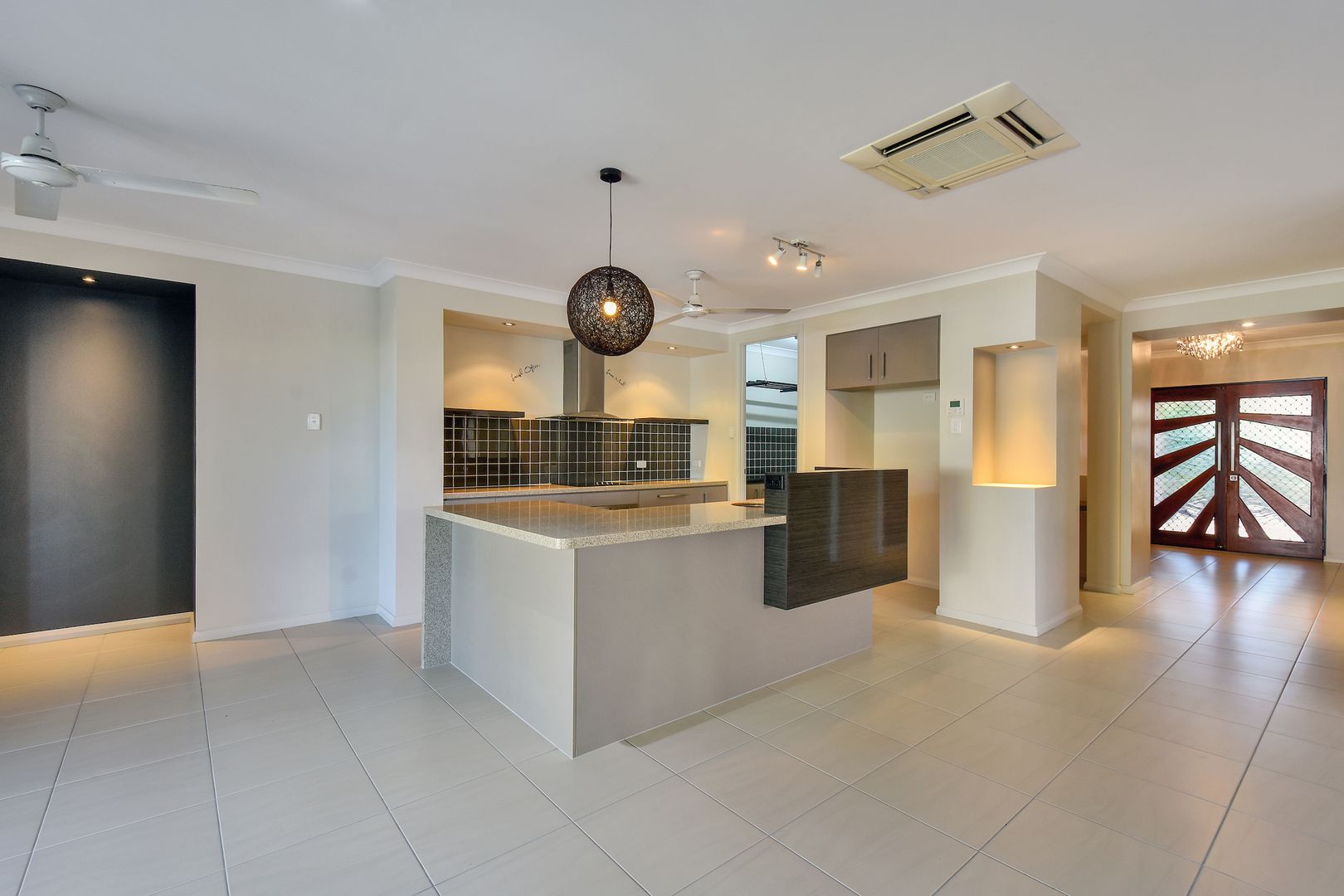 9 Delissaville Place, Rosebery NT 0832, Image 2