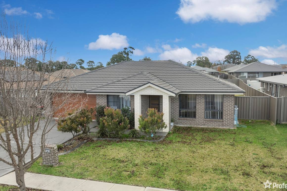 Picture of 14 Yeomans Road, ARMIDALE NSW 2350