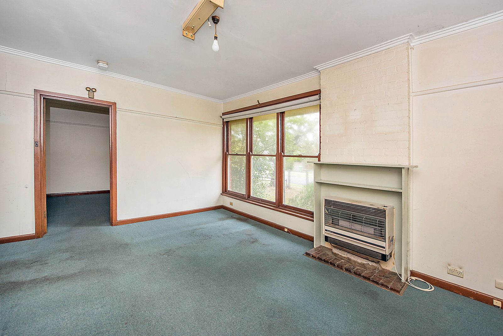 12 Malahang Parade, Heidelberg West VIC 3081, Image 2