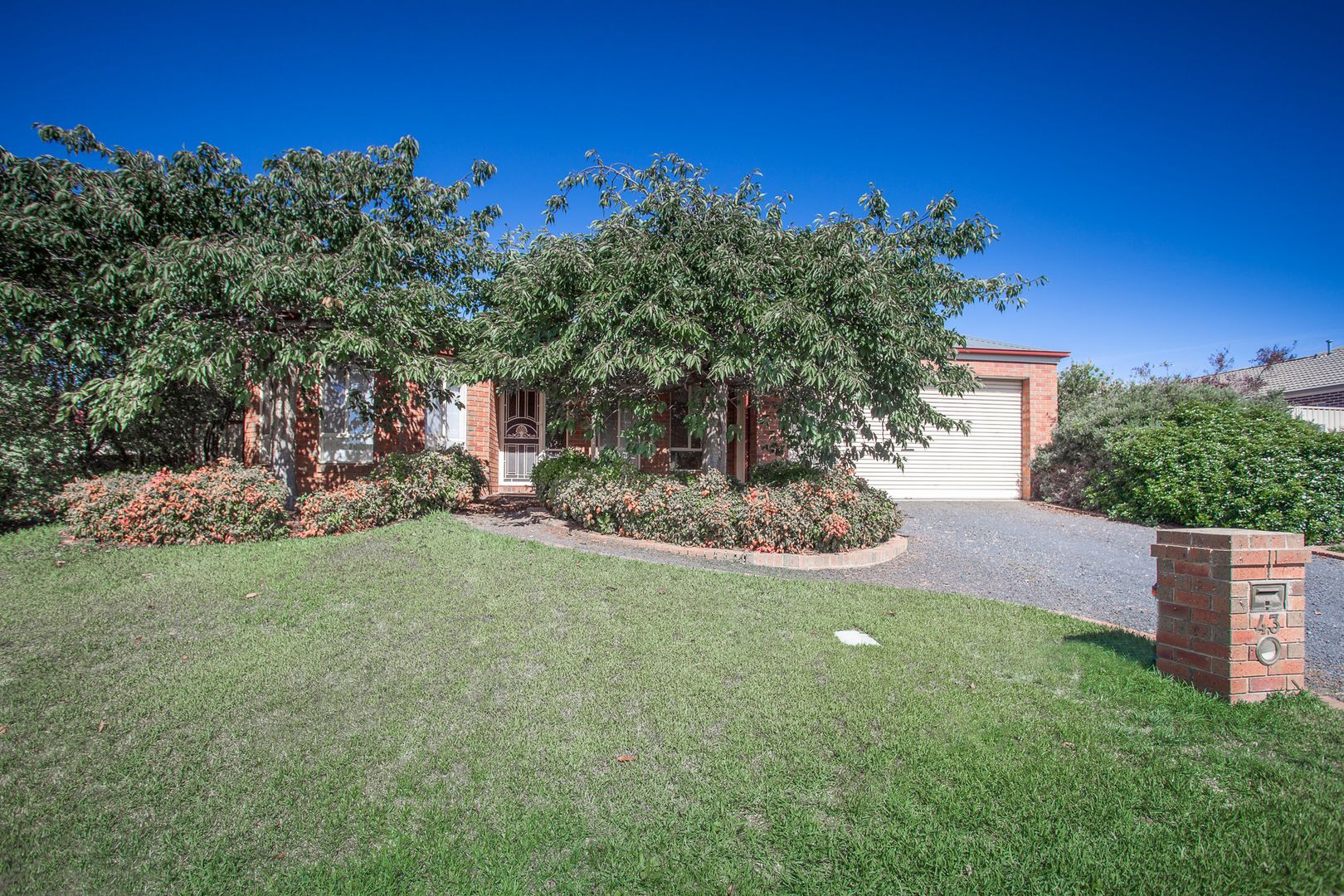 43 Robb Drive, Romsey Property History & Address Research Domain