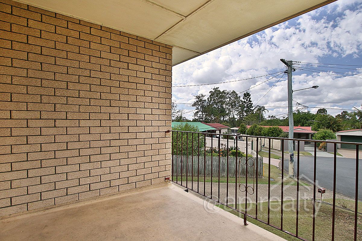 4 Fynes Street, Hillcrest QLD 4118, Image 1