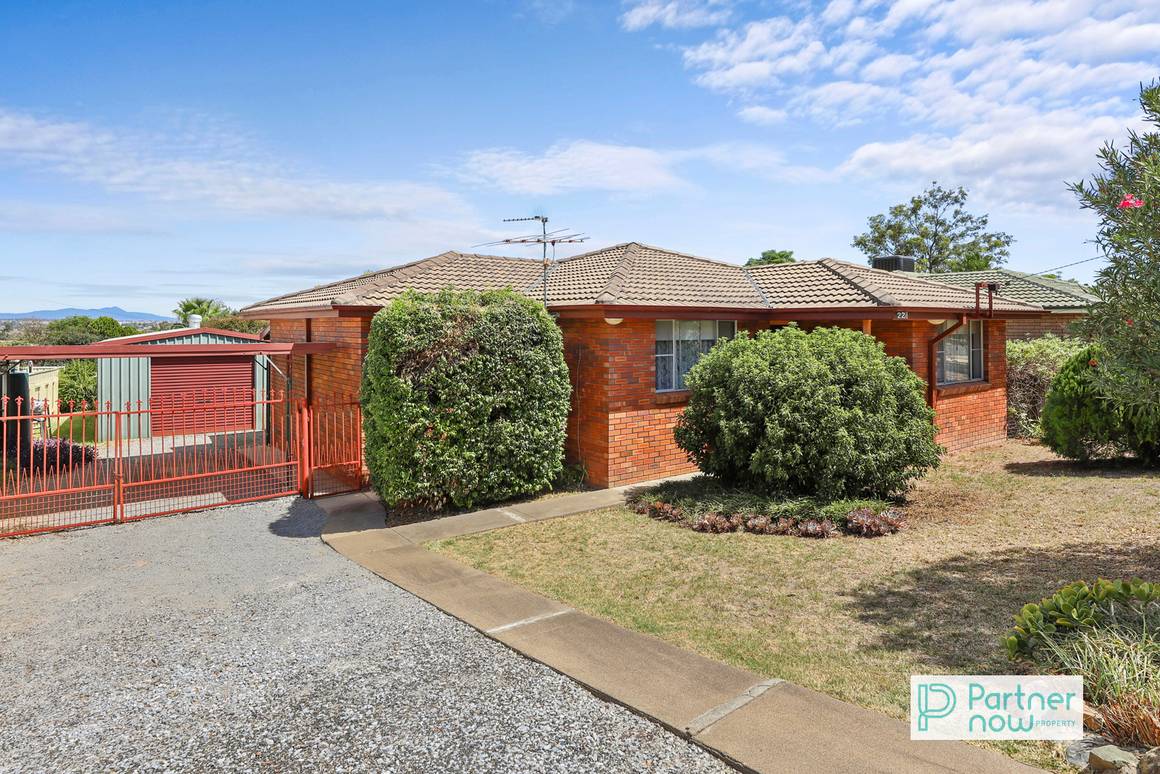 Picture of 22 Fisher Road, TAMWORTH NSW 2340