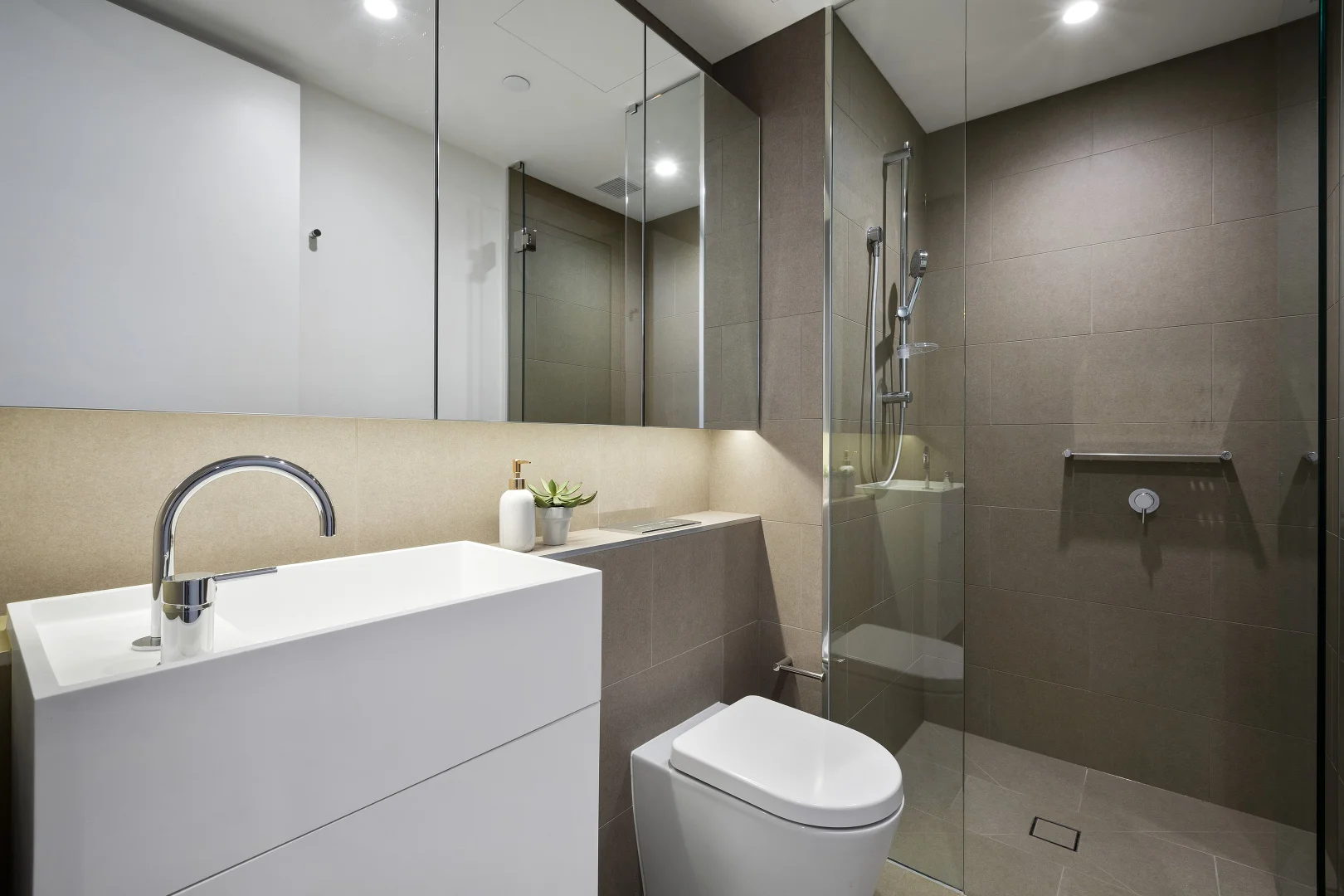 Additional image 6 of 2503/70 Southbank Blvd, Southbank VIC 3006