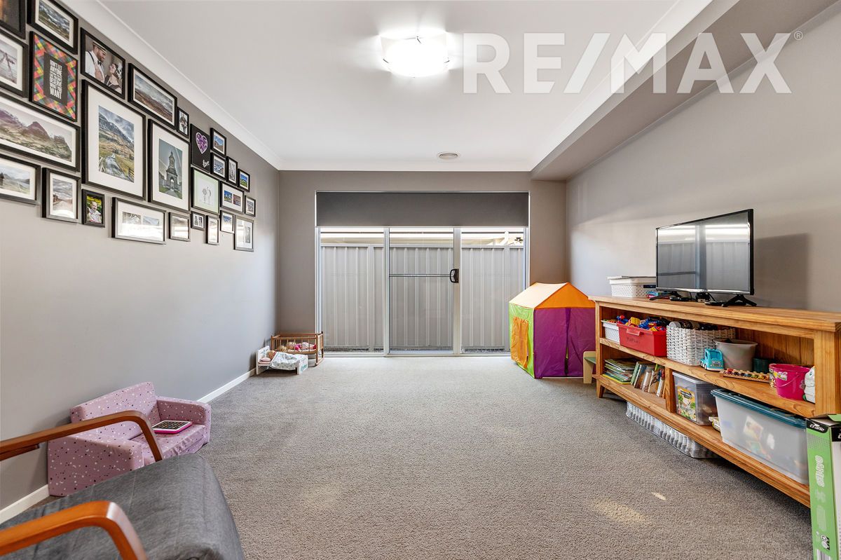 40 Bradman Drive, Boorooma NSW 2650, Image 1