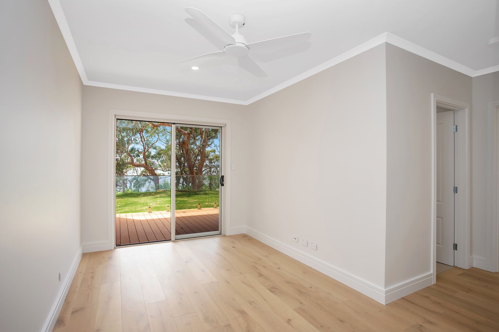 4/2 Macleay Drive, Halekulani NSW 2262, Image 1