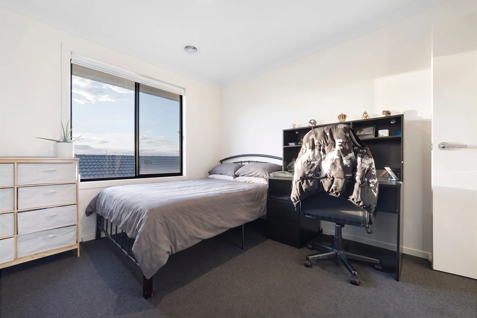 77 Pienza Road, Fraser Rise VIC 3336 | Domain