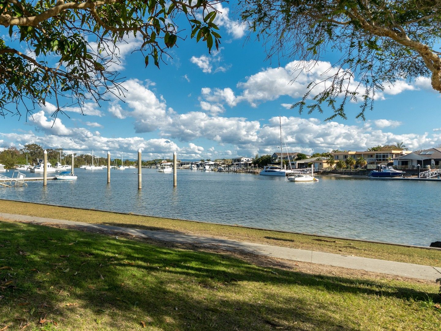 3 bedrooms Apartment / Unit / Flat in 1/9 Paradise Parade PARADISE POINT QLD, 4216
