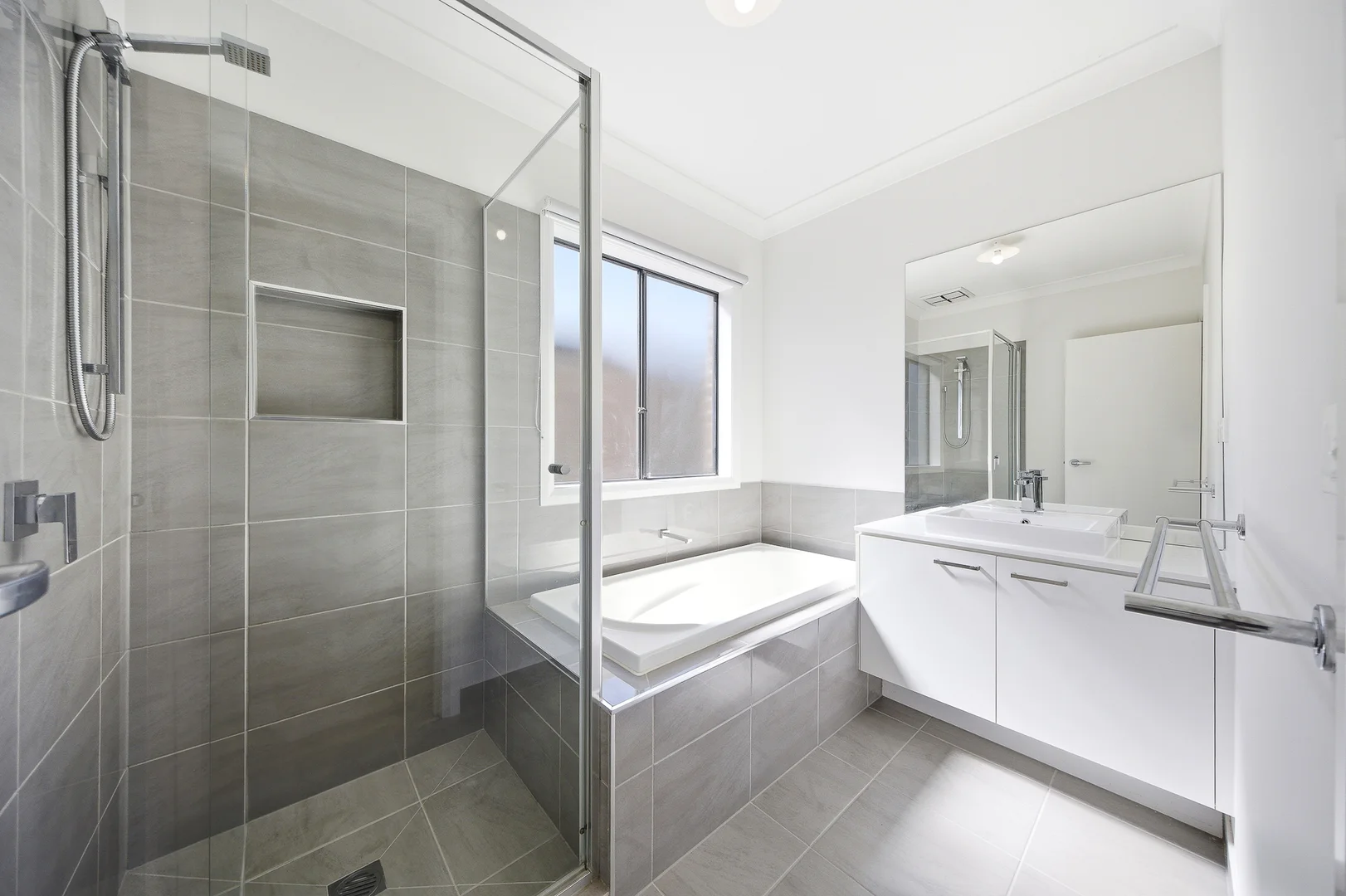 Additional image 17 of 26 Lancelot Avenue, Clyde VIC 3978