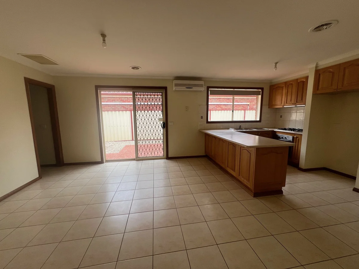 Additional image 4 of 32 Waratah Drive, Altona Meadows VIC 3028