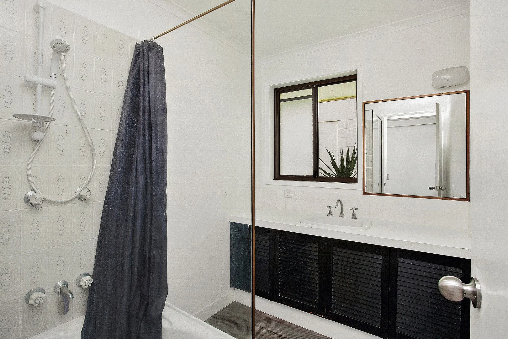 Additional image 5 of 1/7 Blakesley Street, Tewantin QLD 4565