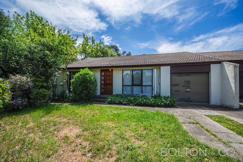 2 bedrooms Villa in 13/31 Moyes Cres HOLT ACT, 2615