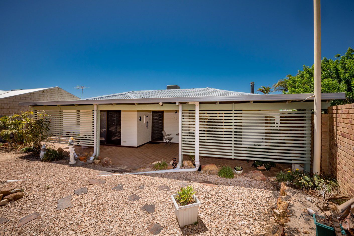 22 Harrison Street, Bluff Poin Property History & Address Research