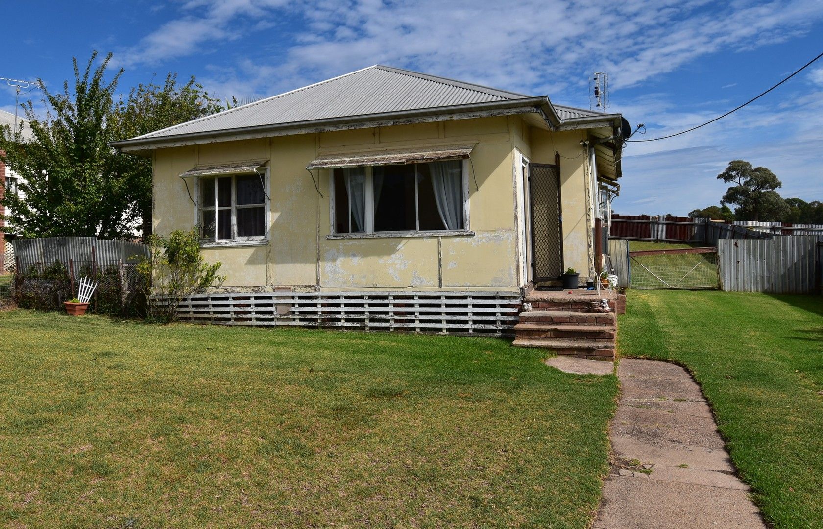 54 Apsley Crescent Mumbil via, Wellington NSW 2820, Image 0