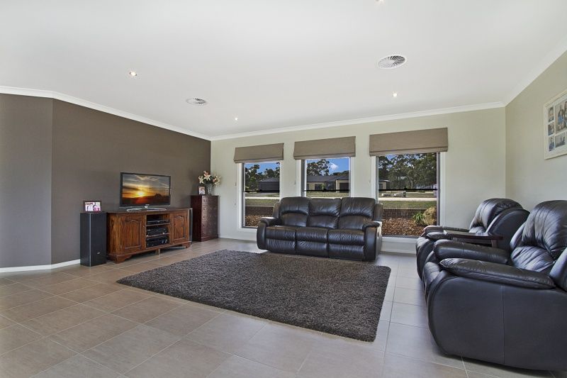 4 Datson Place, Junortoun VIC 3551, Image 2