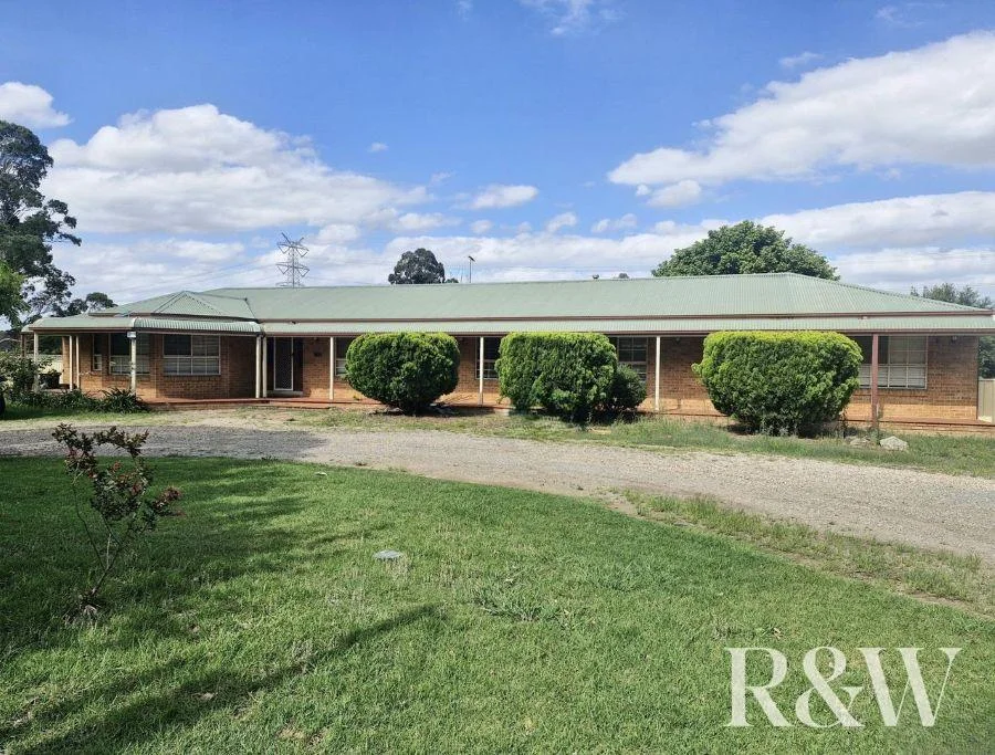 240 Luddenham Road, Orchard Hills NSW 2748
