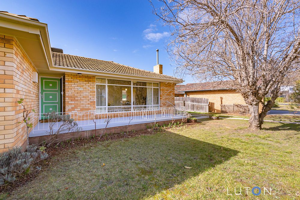 211 Atherton Street, Downer ACT 2602, Image 2