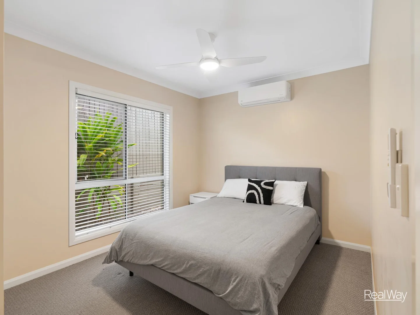 Additional image 7 of 3/245A Mackenzie Street, Centenary Heights QLD 4350