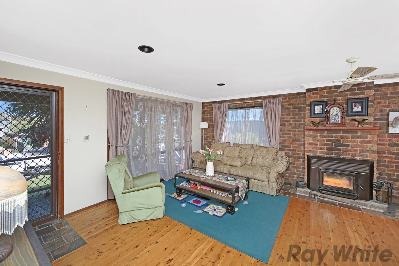 2 Morcombe Close, Gorokan NSW 2263, Image 0