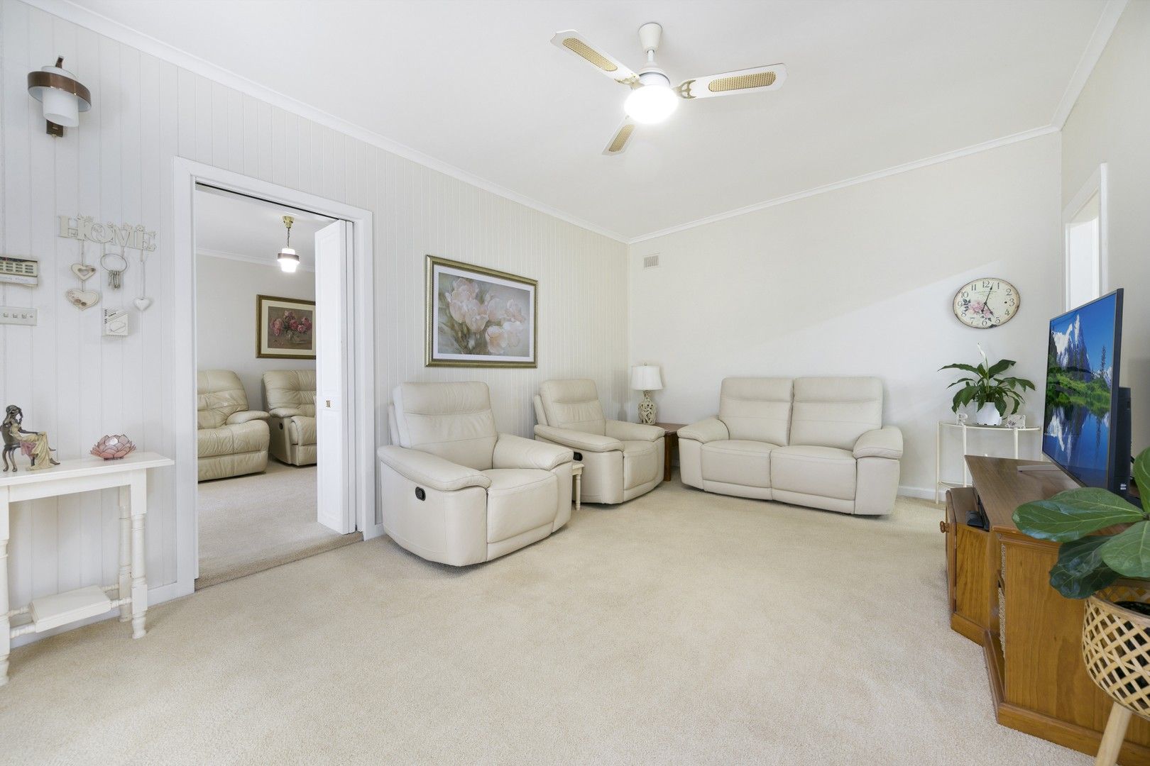 3 Woodstock Street, Valley View SA 5093, Image 1