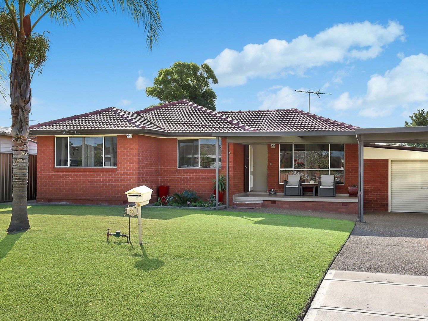 10 Selway Avenue, Moorebank NSW 2170, Image 0