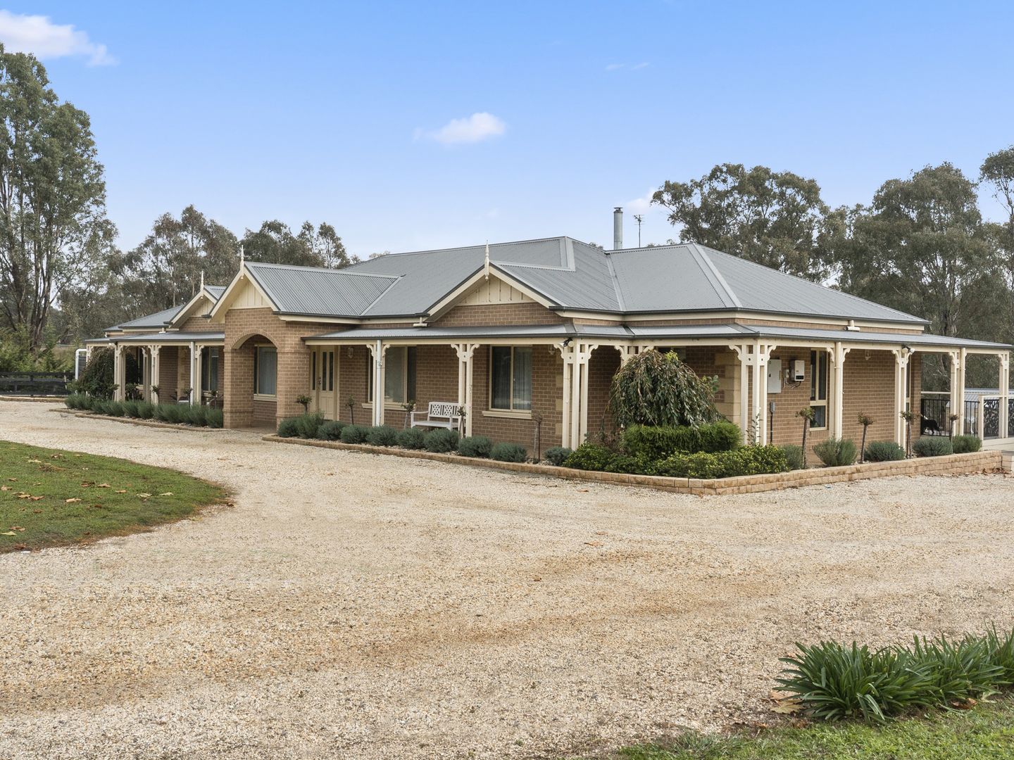 15 Manse Hill Road, Seymour VIC 3660, Image 2