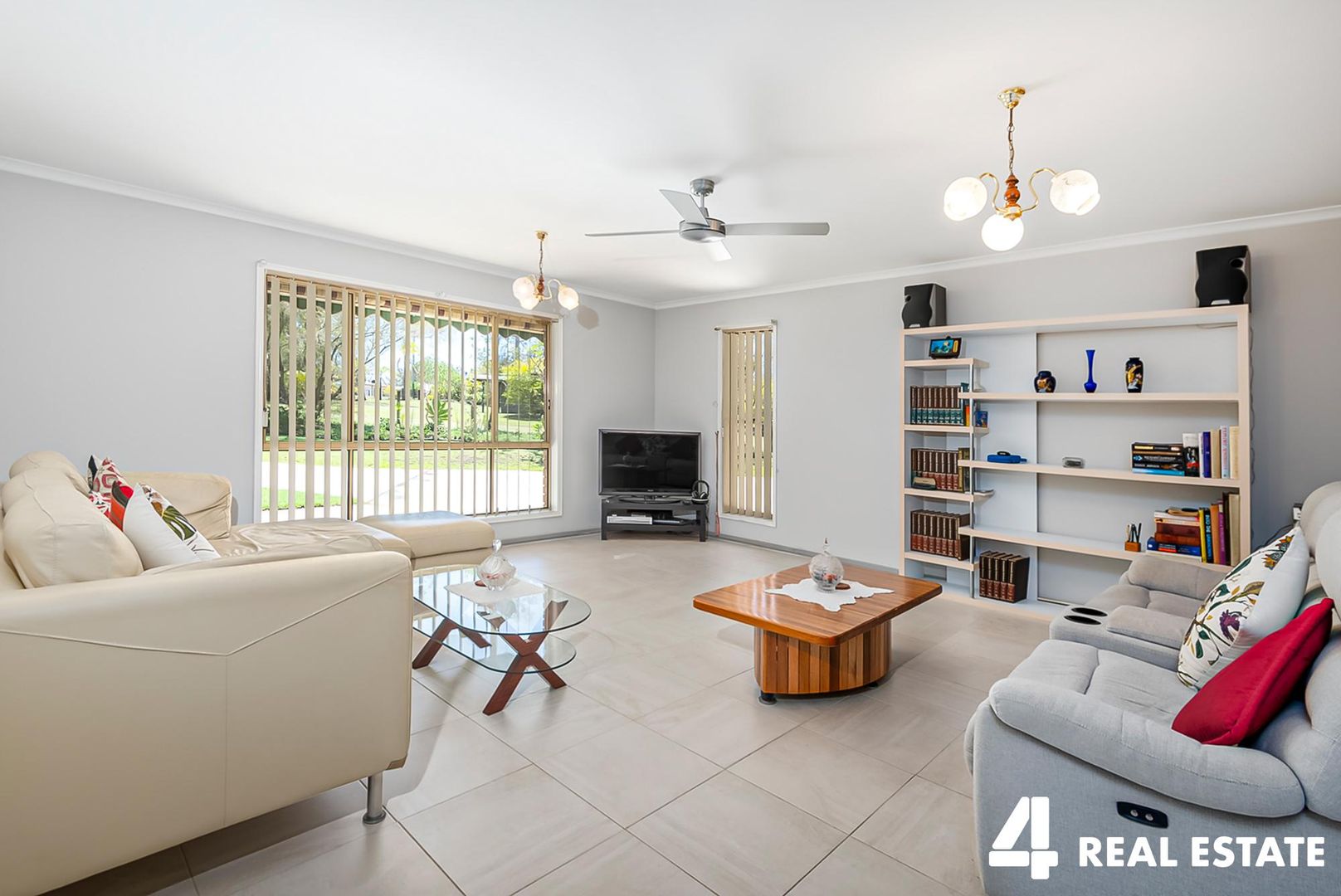 20-22 Arlington Court, Munruben QLD 4125, Image 2