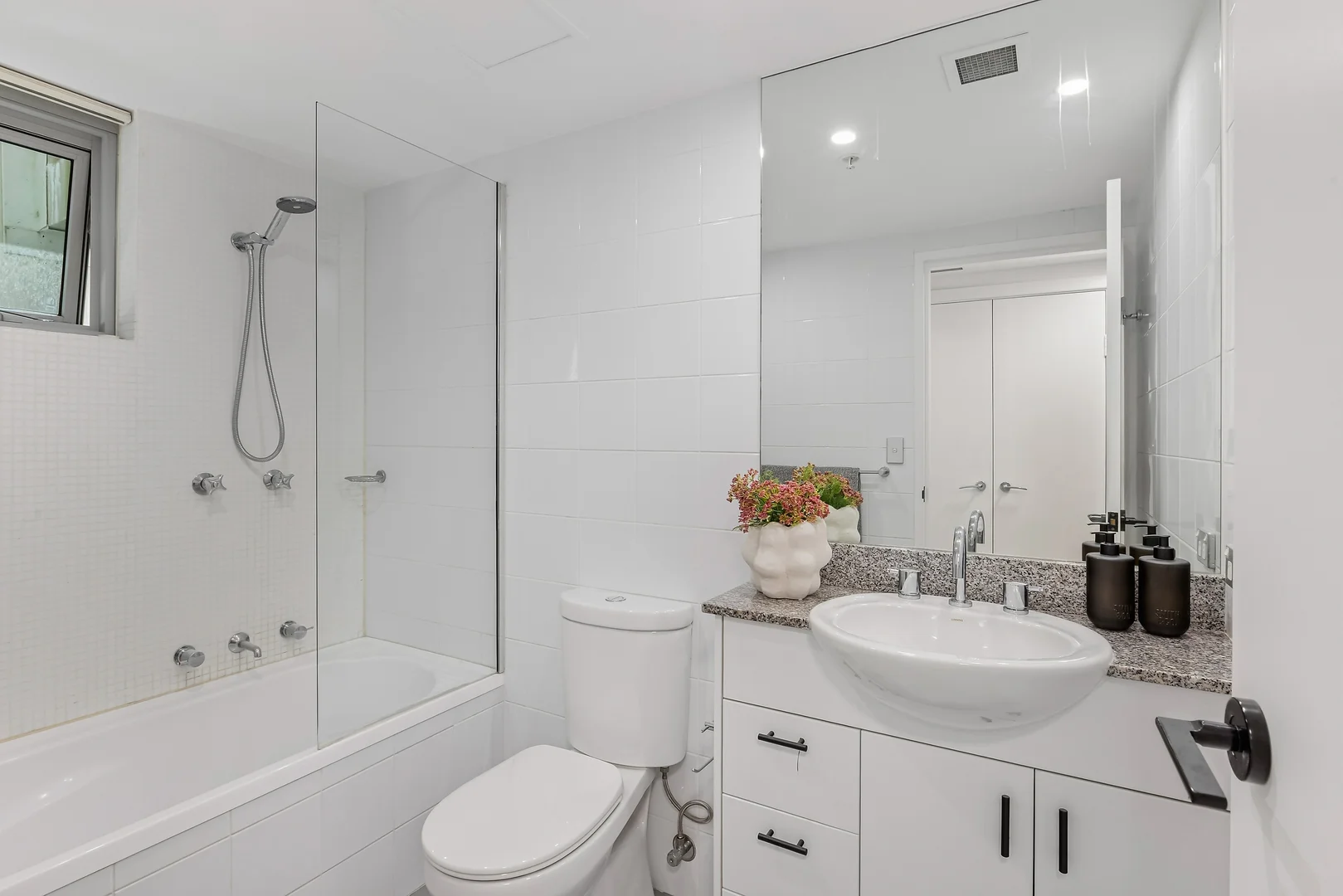 Additional image 5 of 303/15 Atchison Street, St Leonards NSW 2065