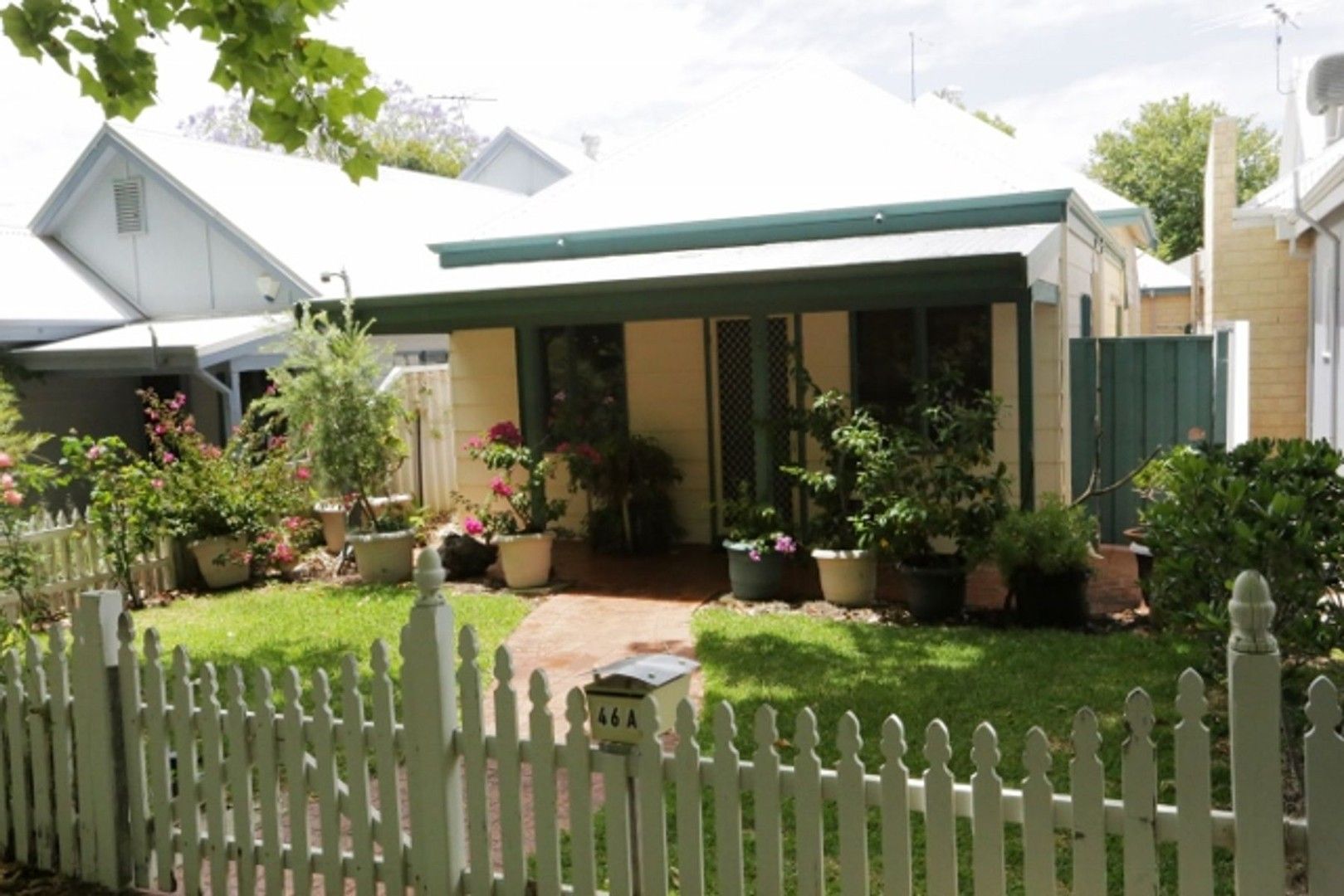 3 bedrooms House in 46A Peel Street JOLIMONT WA, 6014