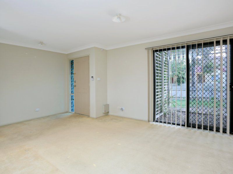 22 Candlenut Grove, Parklea NSW 2768, Image 2